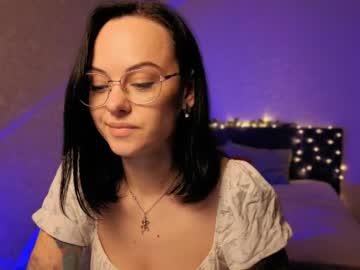Watch miraskyy performing live on BoomCams free cam network