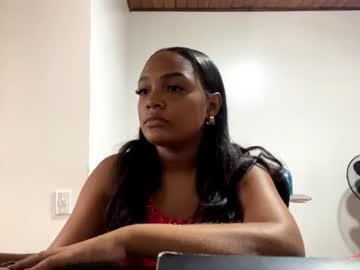Watch mireyaemanuele performing live on BoomCams free cam network