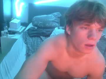 Watch mirkaps performing live on BoomCams free cam network
