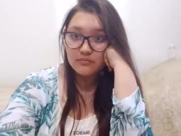 Watch mirtaread performing live on BoomCams free cam network