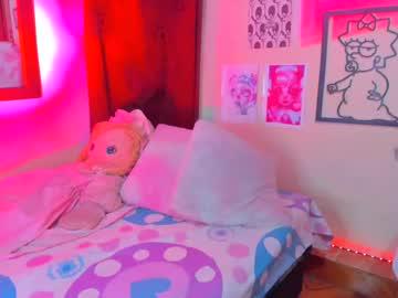 Watch miss_meggaann performing live on BoomCams free cam network