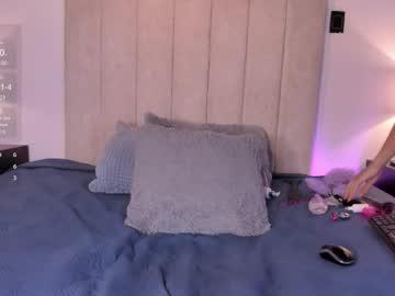 Watch miss_milf_ performing live on BoomCams free cam network