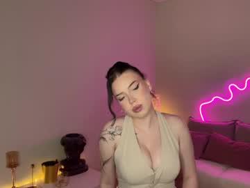 Watch mistress_of_hearts performing live on BoomCams free cam network