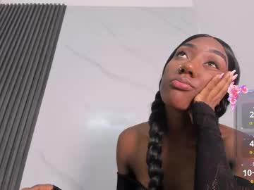 Watch mistt_miaa performing live on BoomCams free cam network
