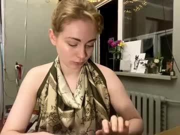 Watch molyangel performing live on BoomCams free cam network