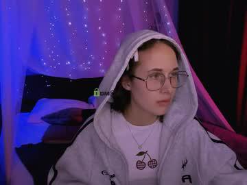 Watch mona_cloud performing live on BoomCams free cam network