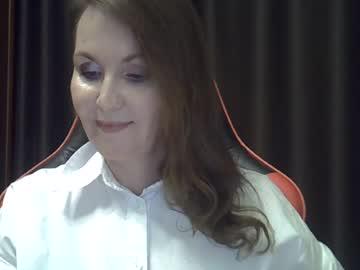 Watch monica6445 performing live on BoomCams free cam network