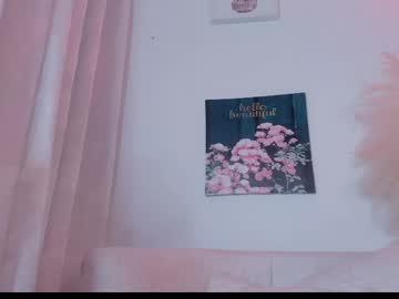 Watch msschloee performing live on BoomCams free cam network