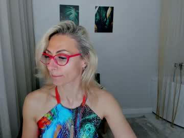 Watch museofstage performing live on BoomCams free cam network