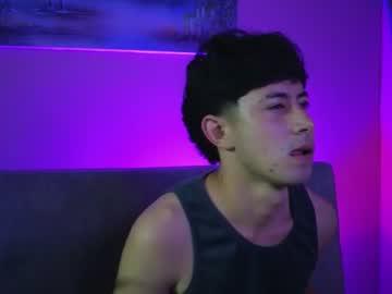 Watch myke_magic performing live on BoomCams free cam network