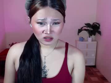 Watch mysterious_honeyghe performing live on BoomCams free cam network
