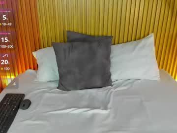 Watch nahia_13 performing live on BoomCams free cam network