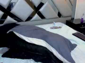 Watch nahomii_hill performing live on BoomCams free cam network