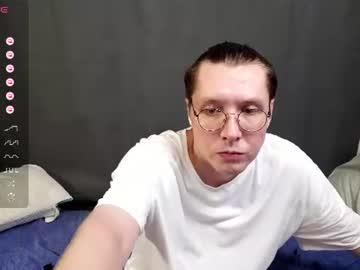 Watch nakedisaac performing live on BoomCams free cam network
