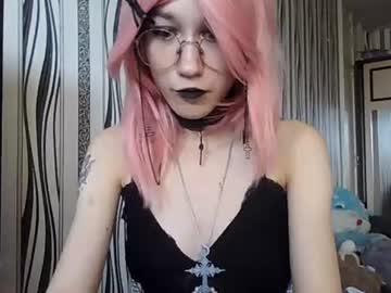 Watch nastasya_sexy performing live on BoomCams free cam network