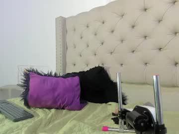 Watch natashaa_clauss performing live on BoomCams free cam network