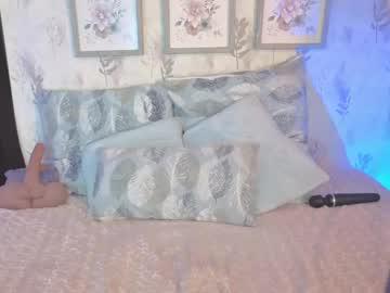 Watch natashablade__ performing live on BoomCams free cam network