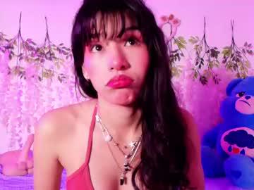 Watch nathalya_summer_ performing live on BoomCams free cam network