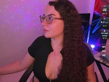 Watch naughty_butt performing live on BoomCams free cam network