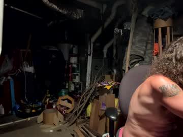 Watch needu802318 performing live on BoomCams free cam network