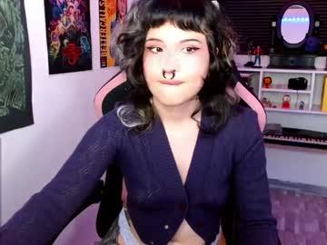 Watch neena_nyx performing live on BoomCams free cam network