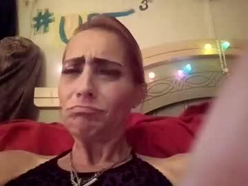 Watch nikkibadazz performing live on BoomCams free cam network