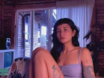Watch nina_just performing live on BoomCams free cam network