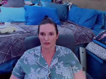 Watch ninajaymes performing live on BoomCams free cam network