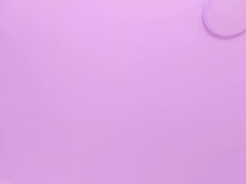 Watch ninameduxx performing live on BoomCams free cam network