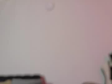 Watch nira_lux performing live on BoomCams free cam network