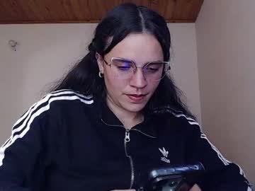 Watch noreen_ performing live on BoomCams free cam network