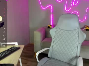 Watch nyx_dolll performing live on BoomCams free cam network