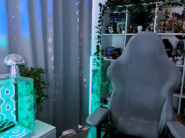 Watch ohclementinee performing live on BoomCams free cam network