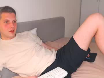 Watch oliver_hort performing live on BoomCams free cam network
