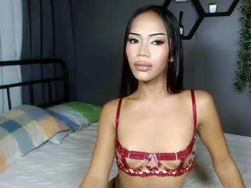 Watch oliviafuckingreat performing live on BoomCams free cam network