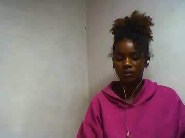 Watch oooorazanasoa performing live on BoomCams free cam network