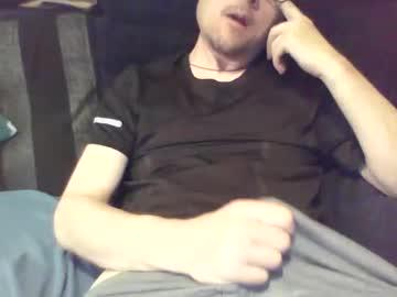 Watch ownerofdogs performing live on BoomCams free cam network