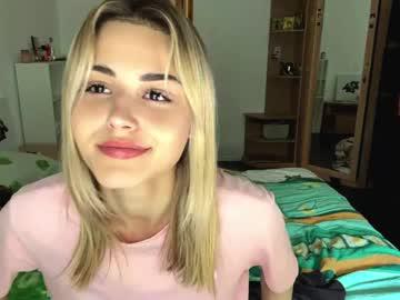 Watch ozellagranville performing live on BoomCams free cam network