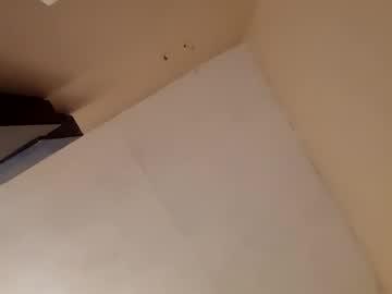 Watch pakohertz performing live on BoomCams free cam network