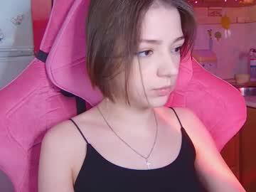 Watch pambeeslyy performing live on BoomCams free cam network