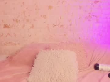 Watch pamela_west performing live on BoomCams free cam network