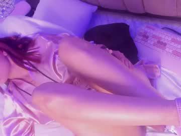 Watch pamelaaddams_ performing live on BoomCams free cam network
