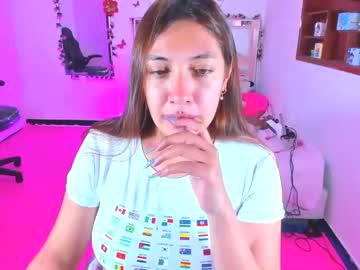 Watch perlabeautiful performing live on BoomCams free cam network