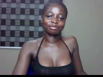 Watch petitexxebony performing live on BoomCams free cam network