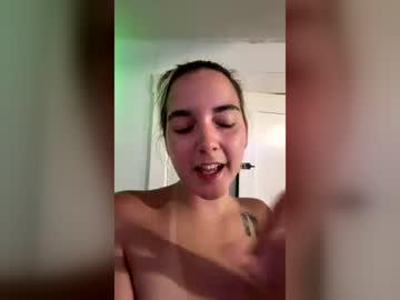Watch peytie0612 performing live on BoomCams free cam network