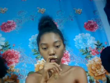 Watch phaosiia performing live on BoomCams free cam network