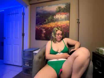 Watch phatpussyunicorn performing live on BoomCams free cam network