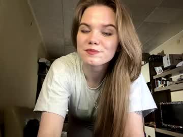 Watch phyliciabudney performing live on BoomCams free cam network