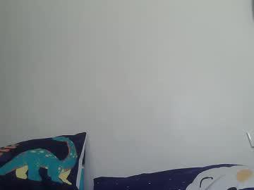 Watch pinaybigcum69 performing live on BoomCams free cam network