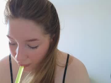 Watch pink_rosee_ performing live on BoomCams free cam network